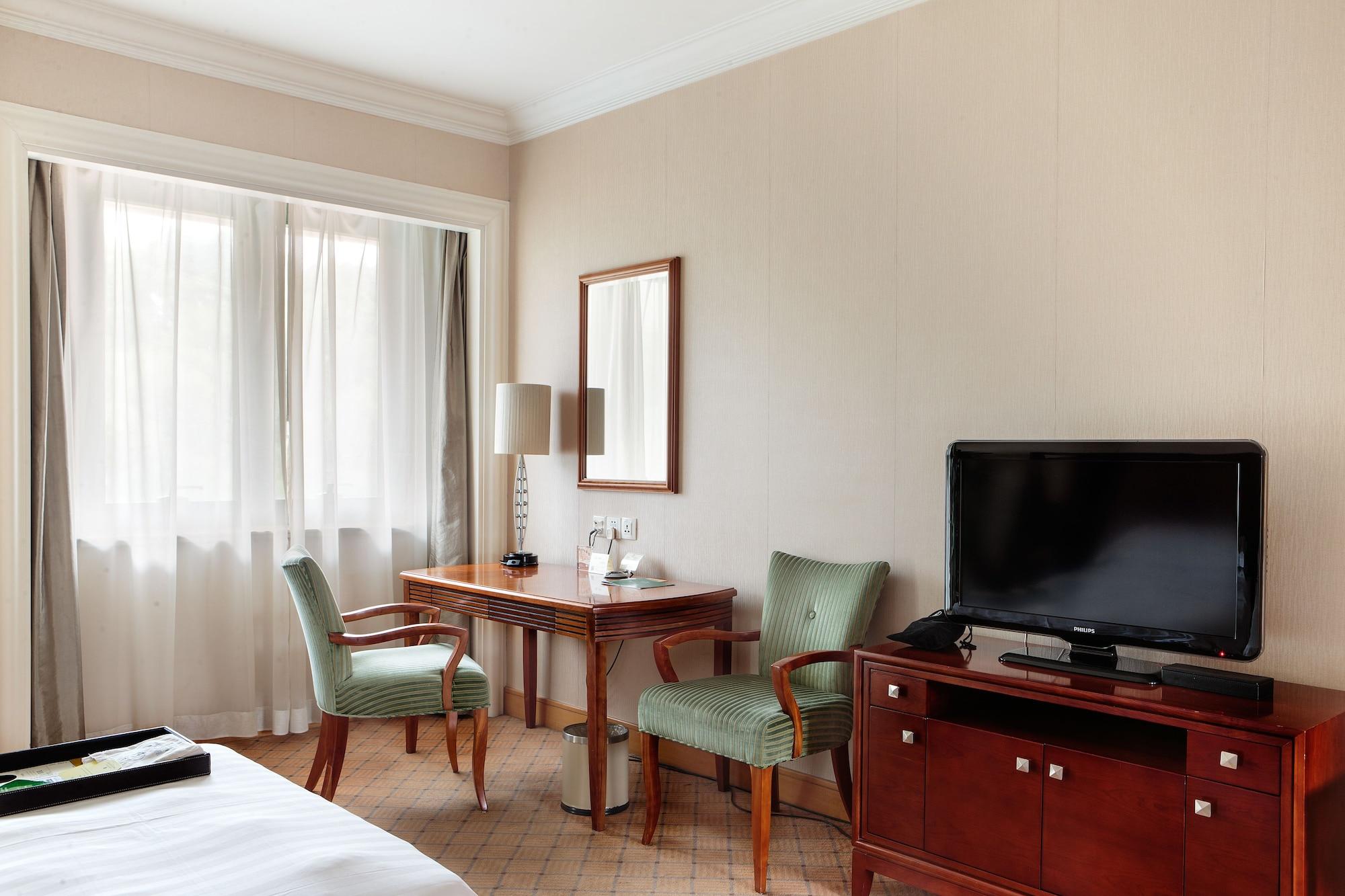 Hong Qiao State 5*