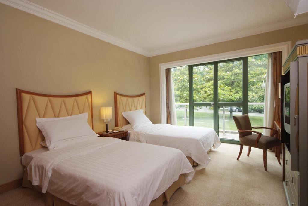 Hotel Hong Qiao State 5*