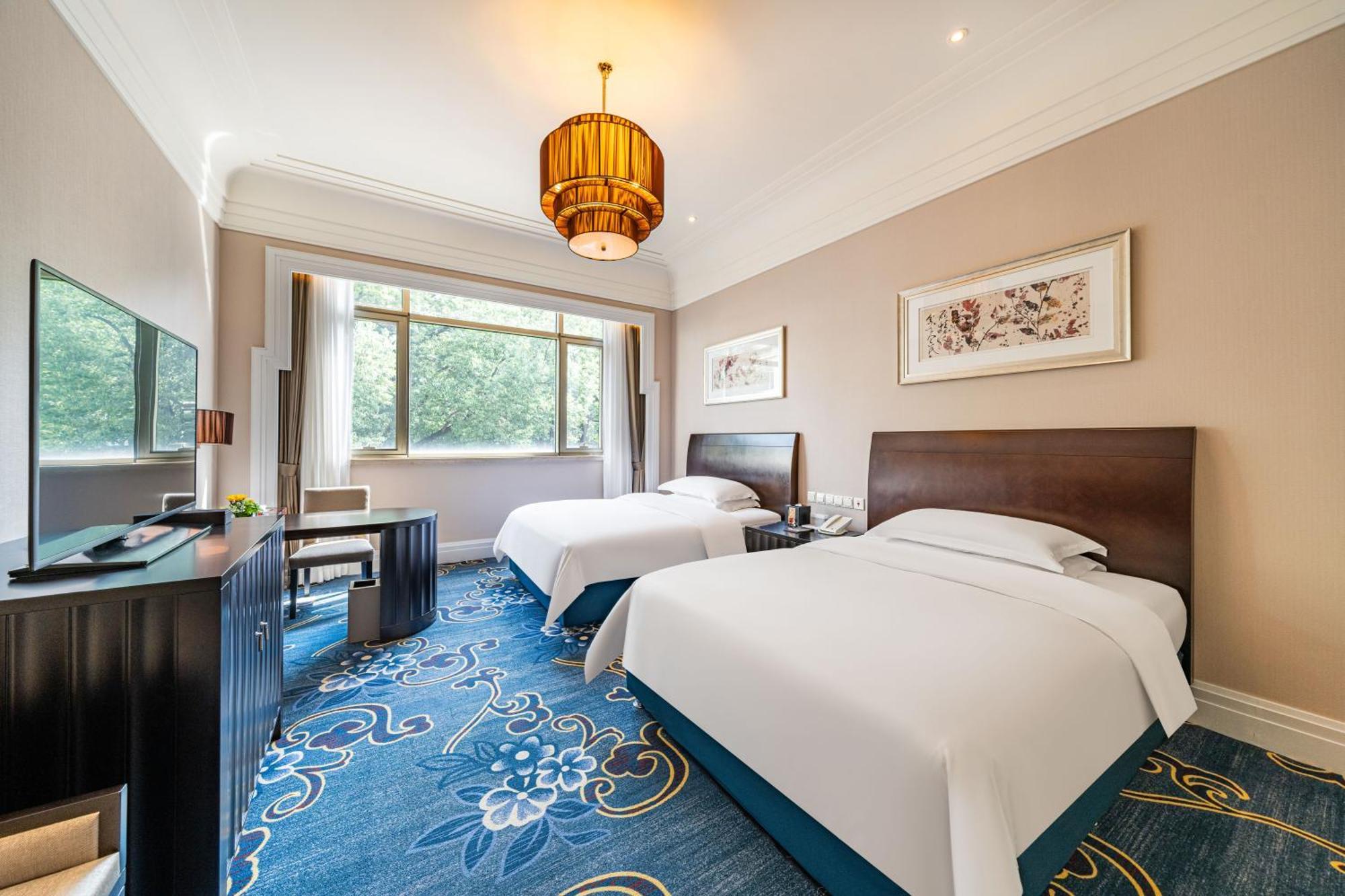 Hong Qiao State 5*