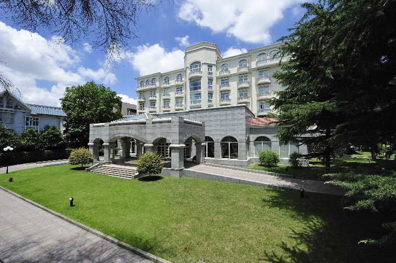 Hong Qiao State